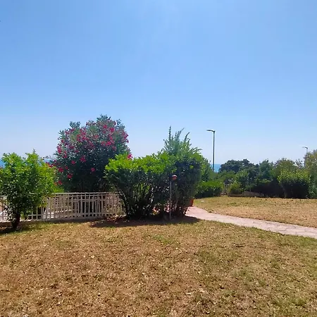 Villa Castagni Singola Pentalocale - Villaggio Taunus Numana